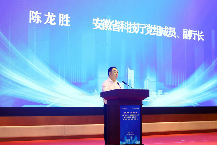 b2c928f356b14402aef81127fd63c350.jpg b2c928f356b14402aef81127fd63c350.jpg