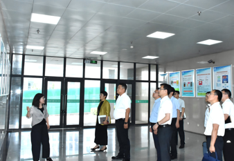 “教授博士企业行”系列活动（十四）：学校与中勘资源勘探科技股份有限公司举行产学研交流会